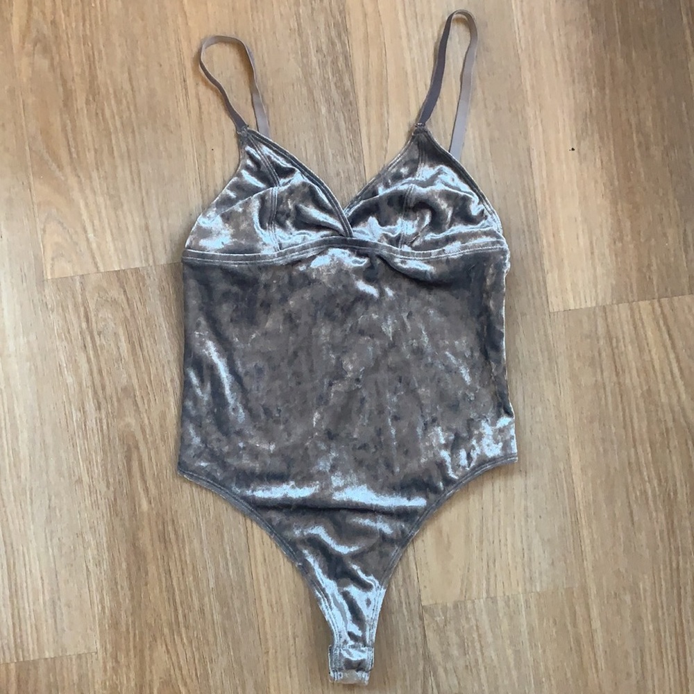 NWT Forever 21 Crushed Velvet Bodysuit
